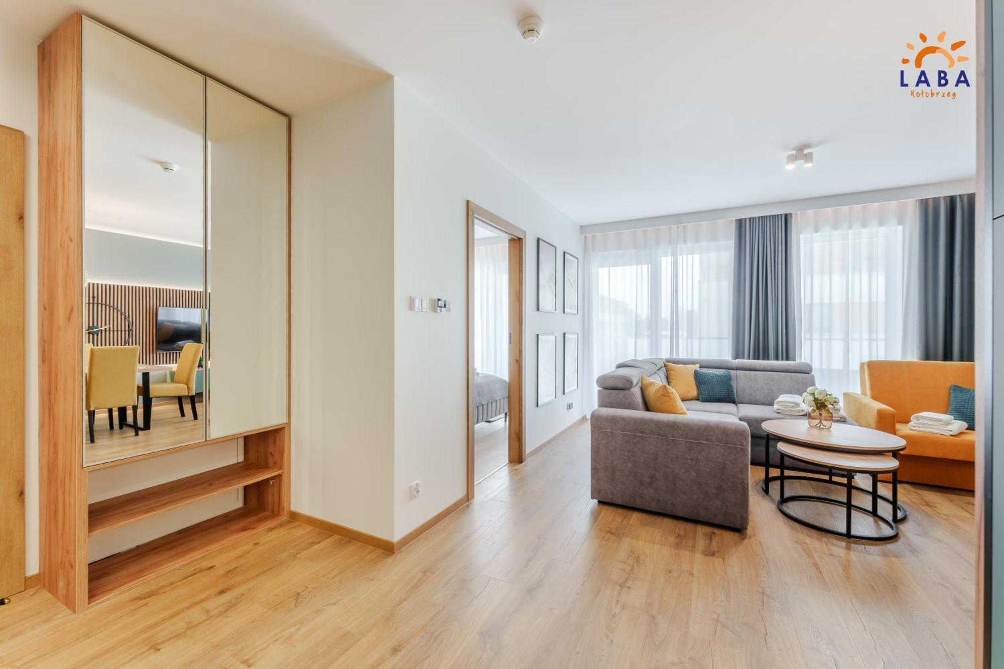 Laba Kolobrzeg Apartamenty Kollataja Z Parkingiem Экстерьер фото