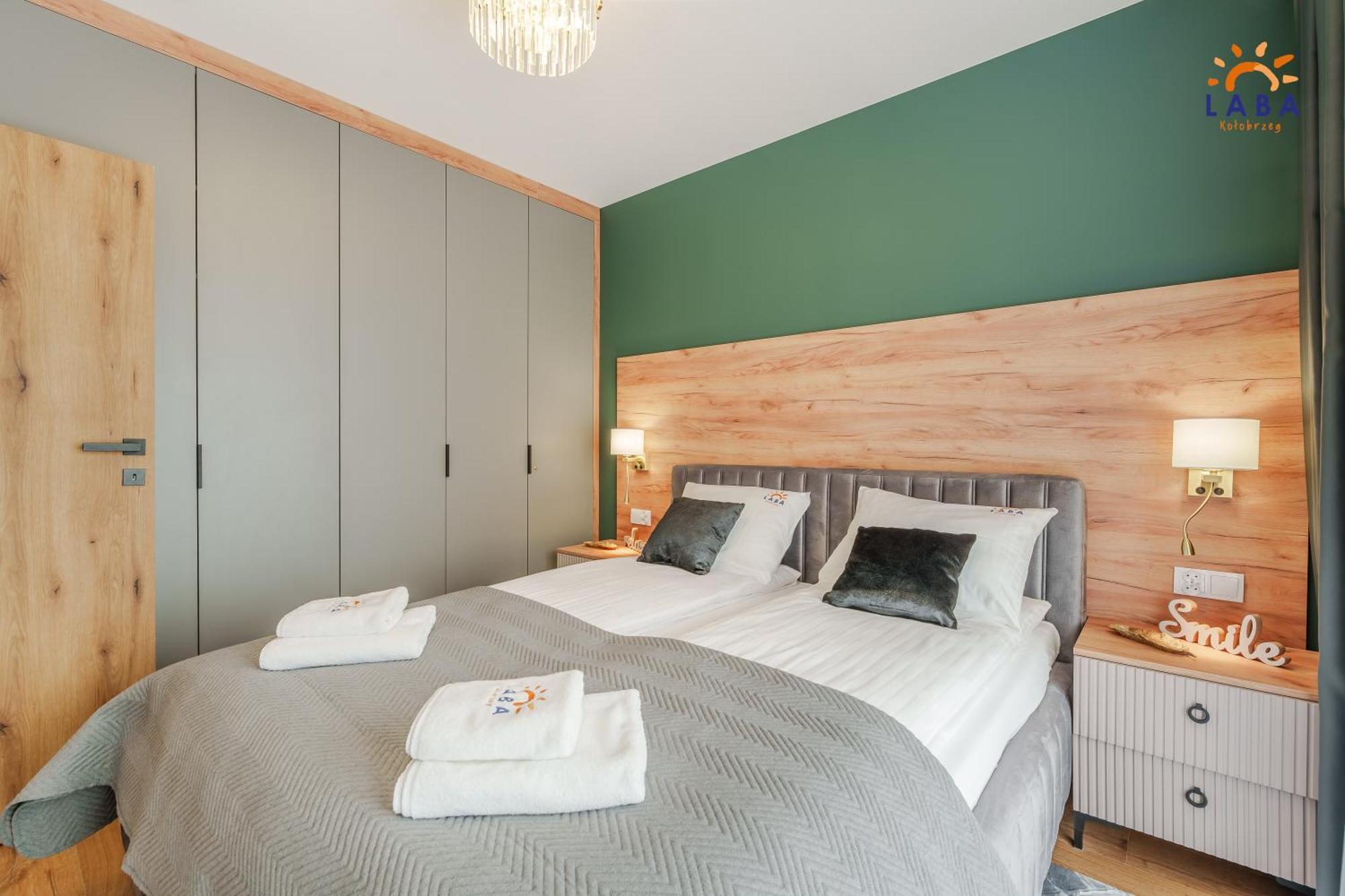 Laba Kolobrzeg Apartamenty Kollataja Z Parkingiem Экстерьер фото