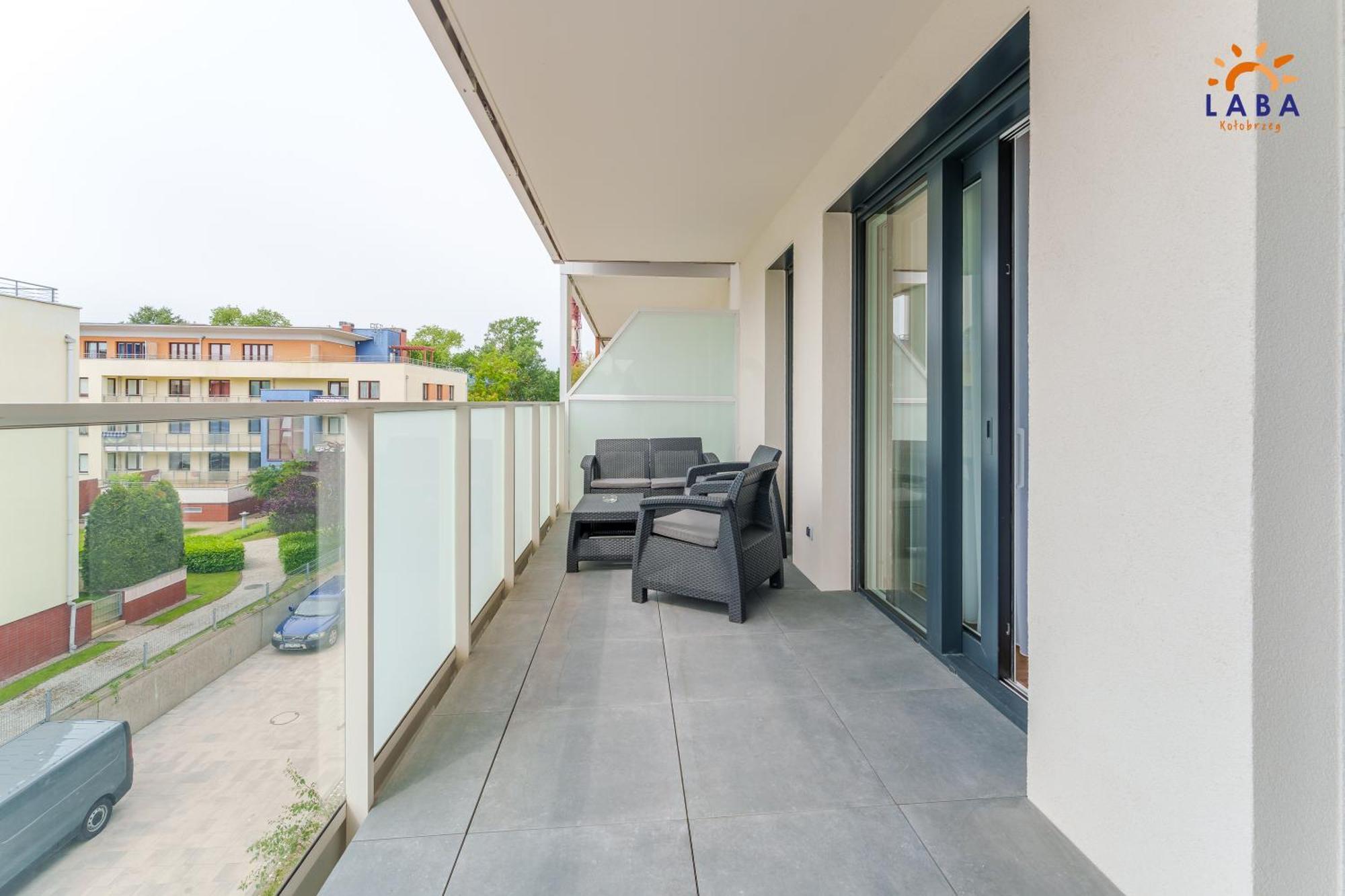 Laba Kolobrzeg Apartamenty Kollataja Z Parkingiem Экстерьер фото