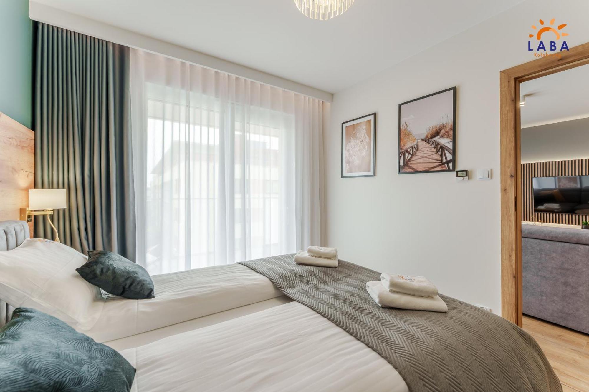 Laba Kolobrzeg Apartamenty Kollataja Z Parkingiem Экстерьер фото