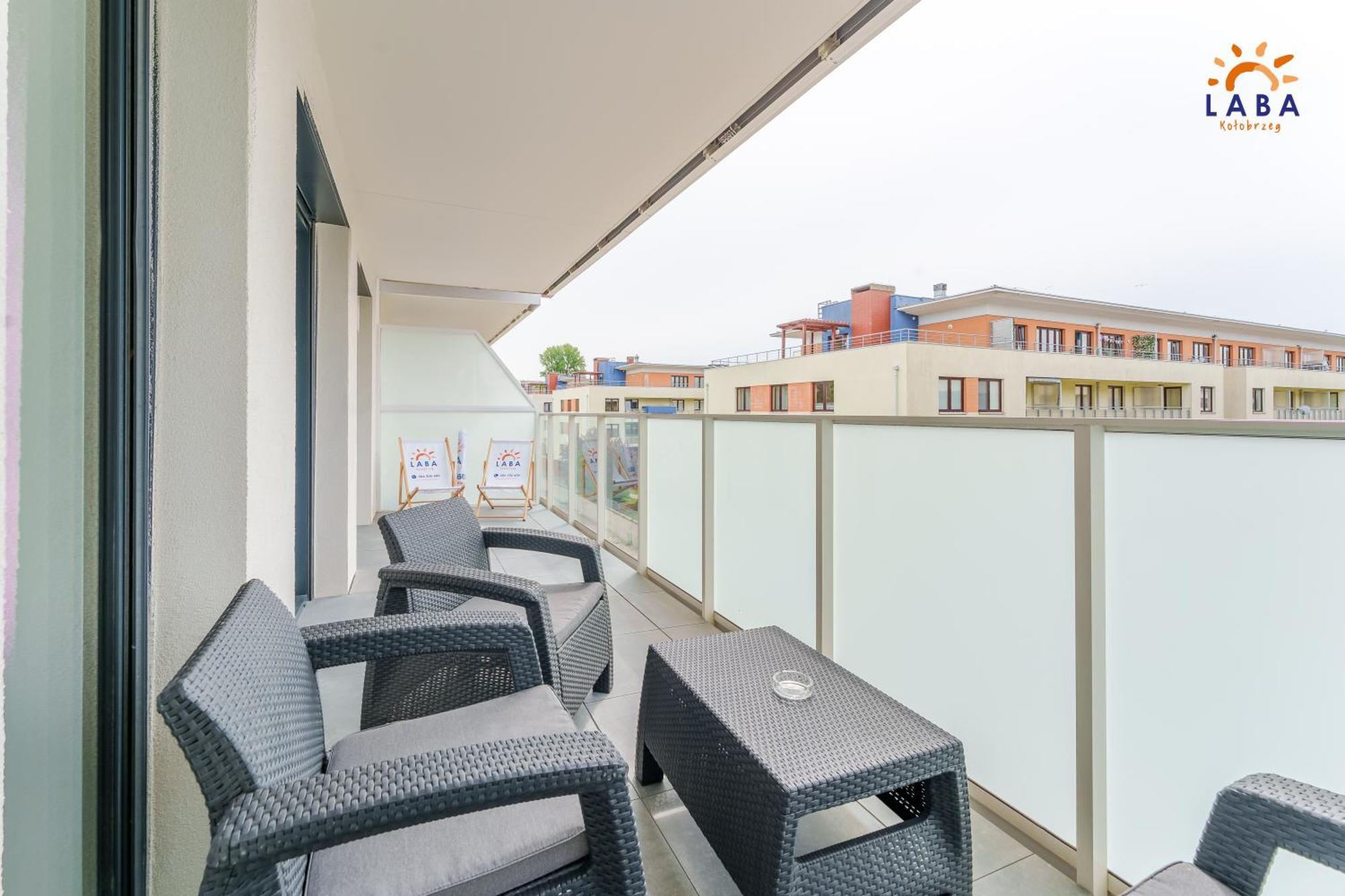 Laba Kolobrzeg Apartamenty Kollataja Z Parkingiem Экстерьер фото
