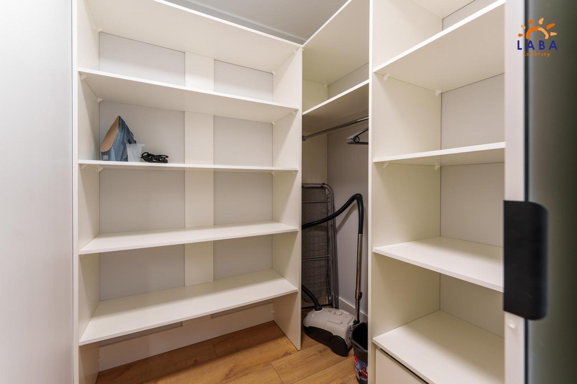 Laba Kolobrzeg Apartamenty Kollataja Z Parkingiem Экстерьер фото