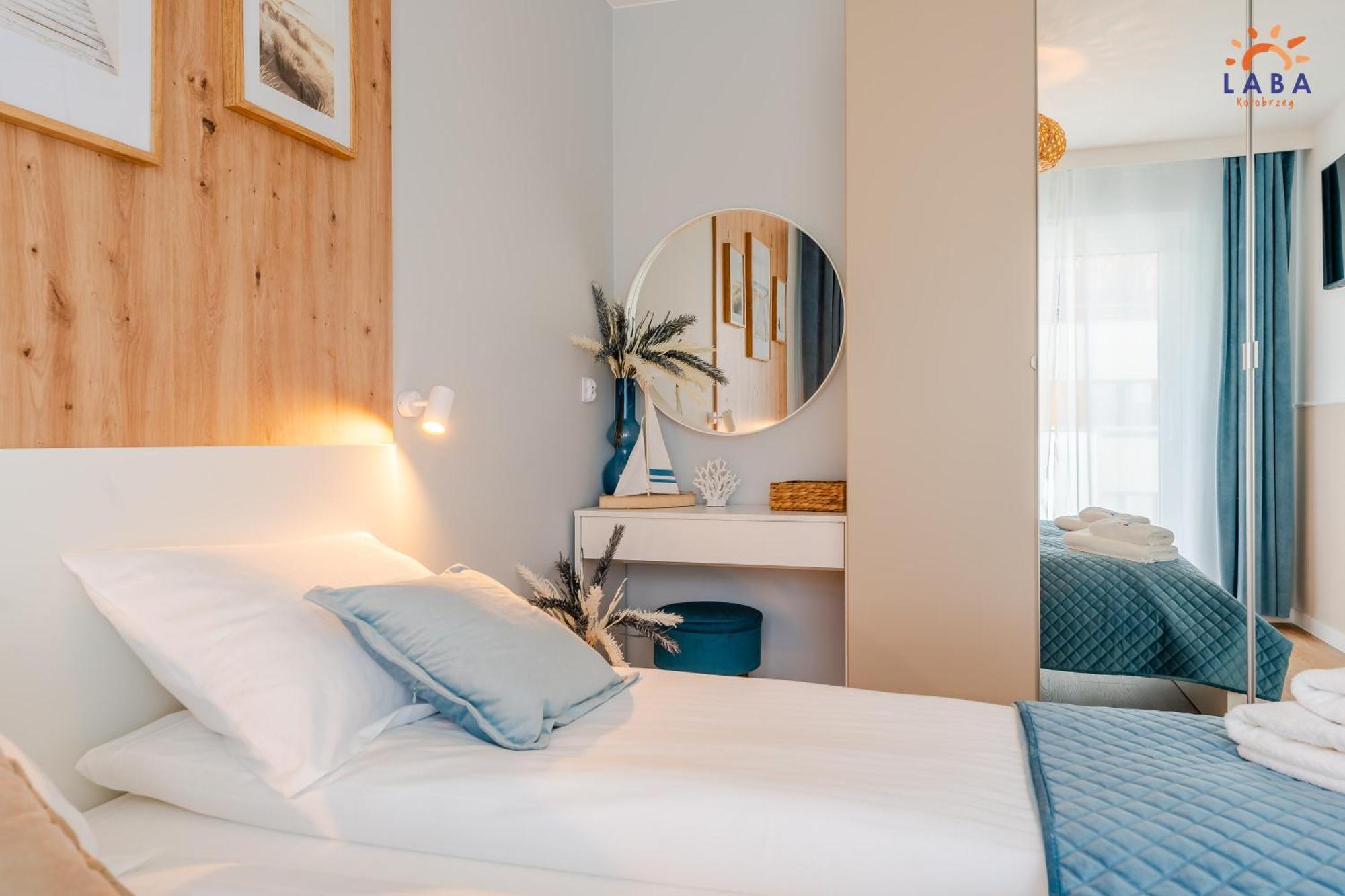 Laba Kolobrzeg Apartamenty Kollataja Z Parkingiem Экстерьер фото