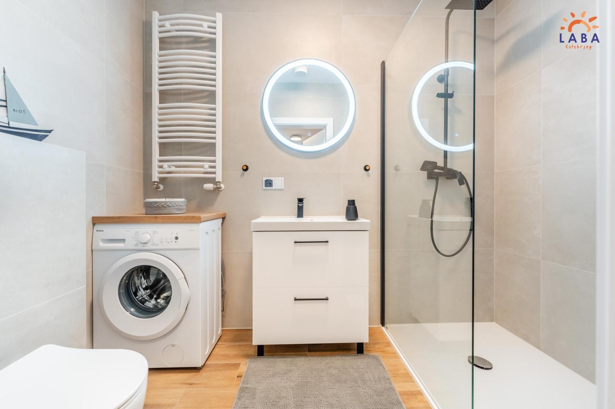 Laba Kolobrzeg Apartamenty Kollataja Z Parkingiem Экстерьер фото