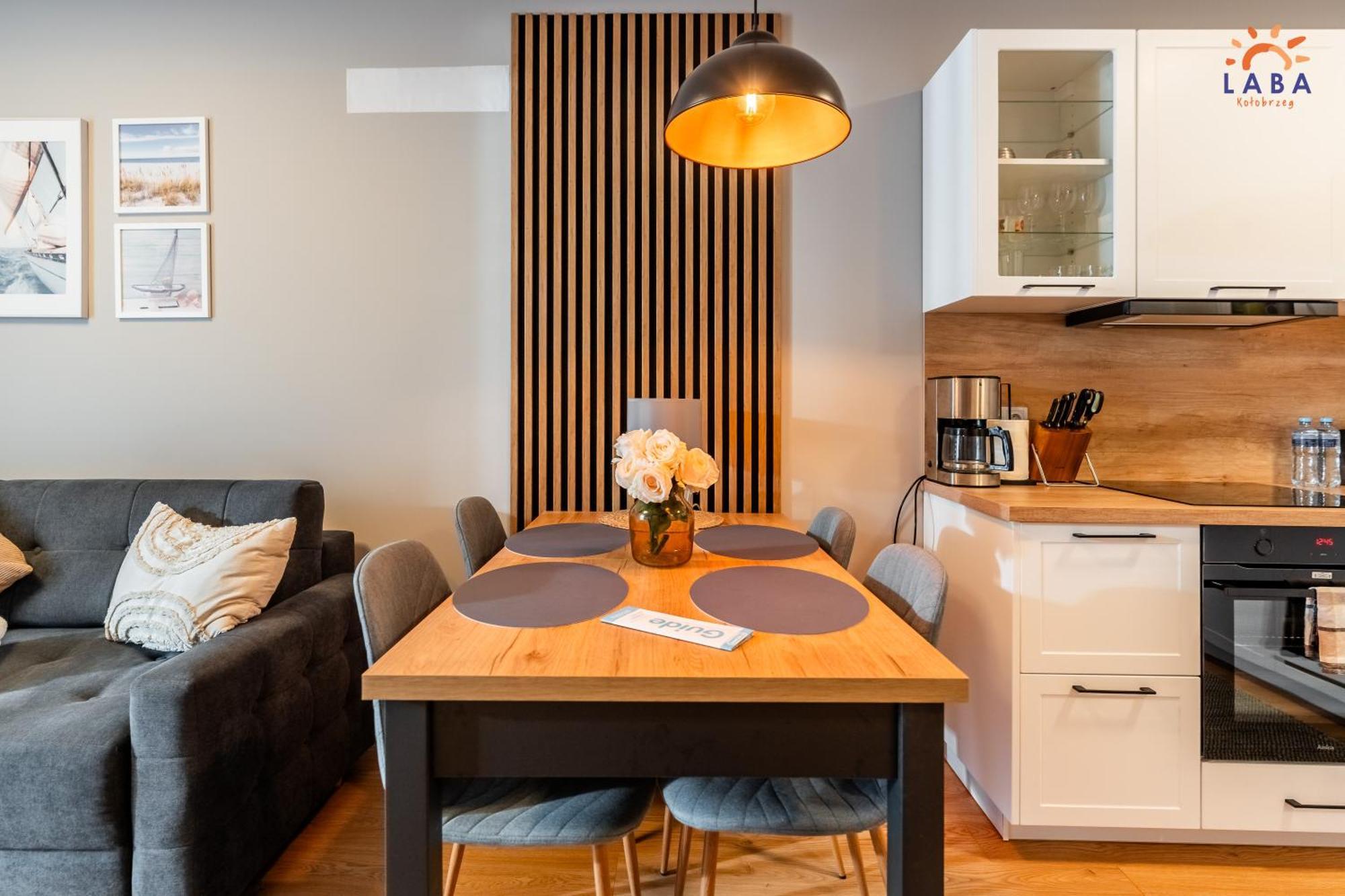 Laba Kolobrzeg Apartamenty Kollataja Z Parkingiem Экстерьер фото